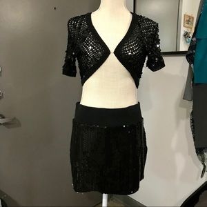 SHOP THIS LOOKS! Black Pearls Vest and Mini Skirt